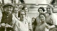 Hollins Mill shed workers 1902