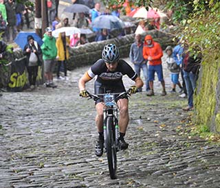 Cycling up the Buttress