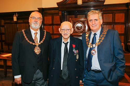 French Government honours  D Day Veterans