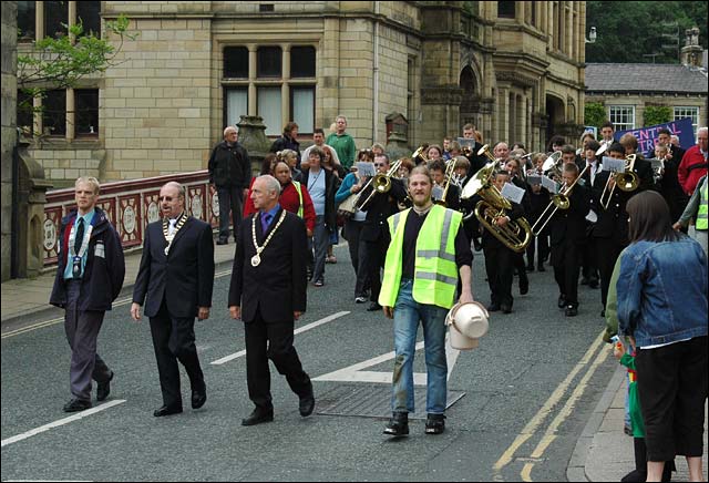 Hebden Bridge Carnival 2005