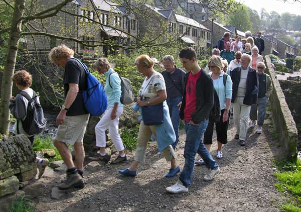 Setting out for Gibson Mill